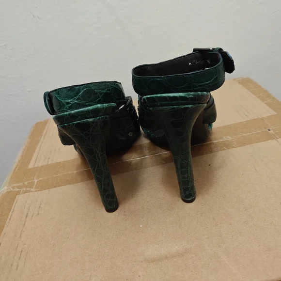 Belstaff Emerald Crocodile-Embossed Sandals - Picture 3 of 7